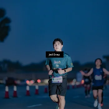 Runner Photo 7516518