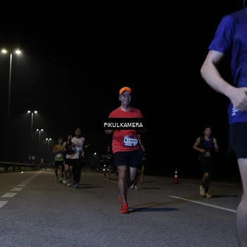 Runner Photo 7516521