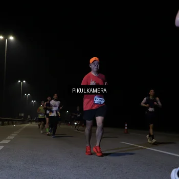 Runner Photo 7516527