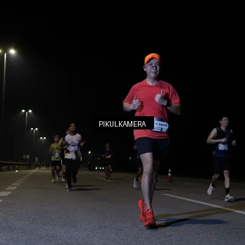 Runner Photo 7516528