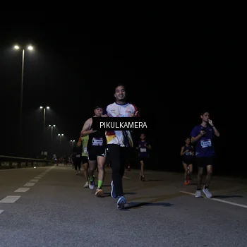 Runner Photo 7516530