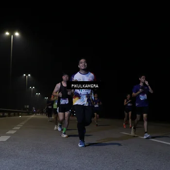 Runner Photo 7516535