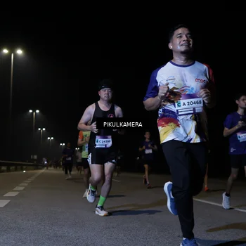 Runner Photo 7516536