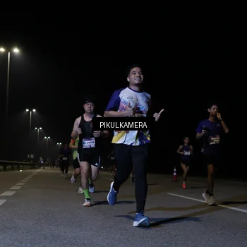 Runner Photo 7516541