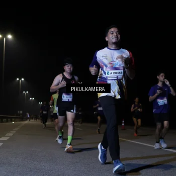 Runner Photo 7516542