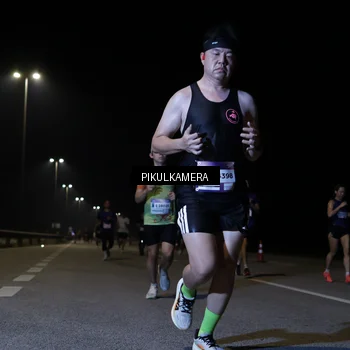 Runner Photo 7516552