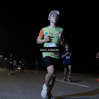 Runner Photo 7516553