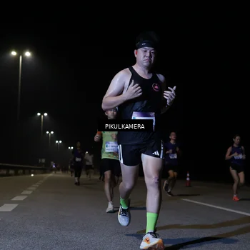 Runner Photo 7516559