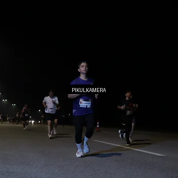 Runner Photo 7516571