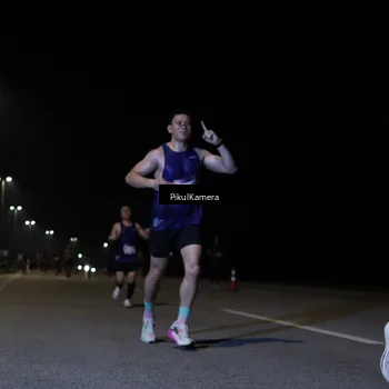 Runner Photo 7516585