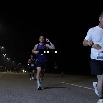 Runner Photo 7516588