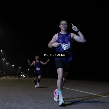 Runner Photo 7516594