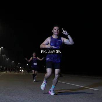 Runner Photo 7516601
