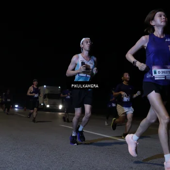 Runner Photo 7516644