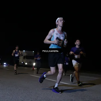 Runner Photo 7516648