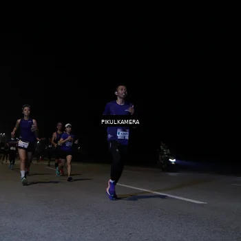 Runner Photo 7516663