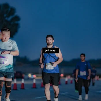 Runner Photo 7516669