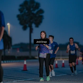 Runner Photo 7516696