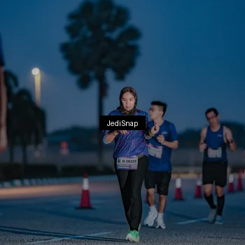 Runner Photo 7516702