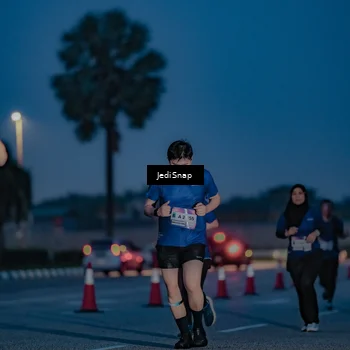 Runner Photo 7516728
