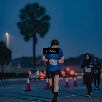 Runner Photo 7516732