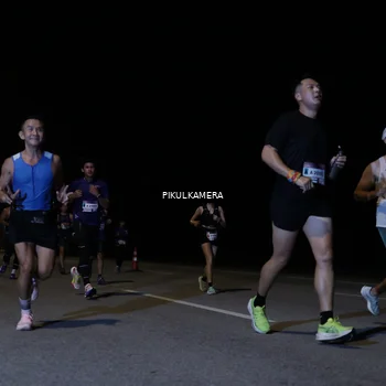 Runner Photo 7516734