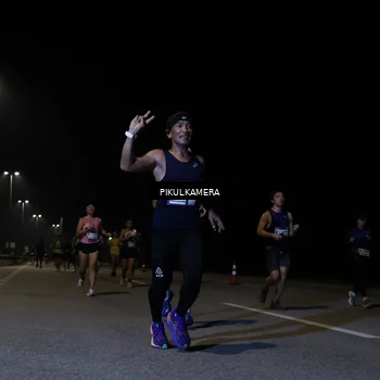 Runner Photo 7516743