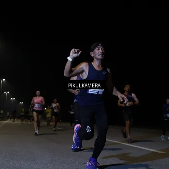 Runner Photo 7516745