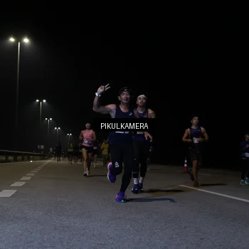 Runner Photo 7516747