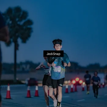 Runner Photo 7516750