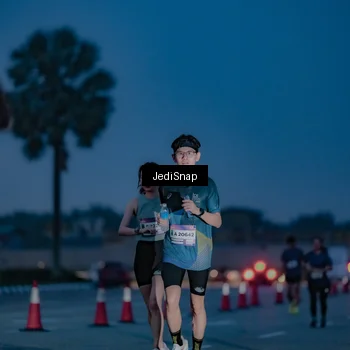 Runner Photo 7516758
