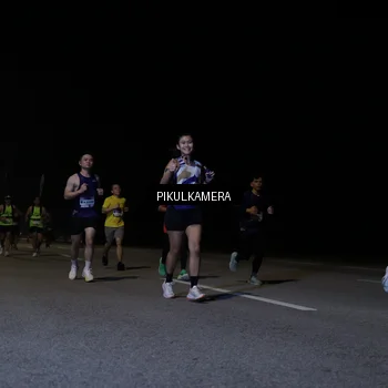 Runner Photo 7516789