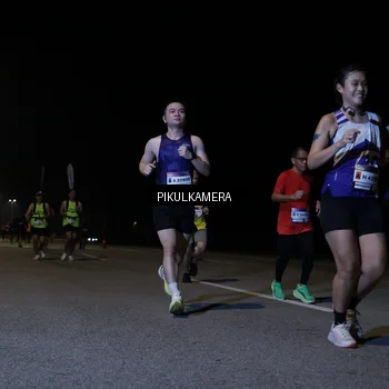 Runner Photo 7516790