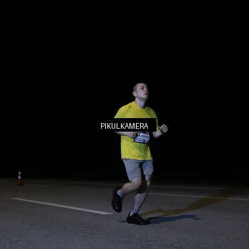 Runner Photo 7516799