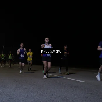 Runner Photo 7516800