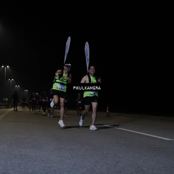 Runner Photo 7516801