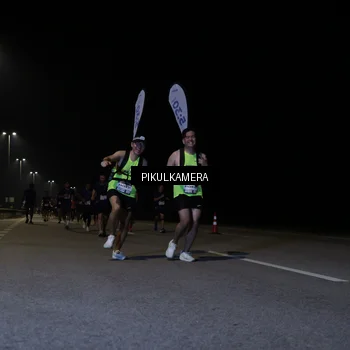Runner Photo 7516804