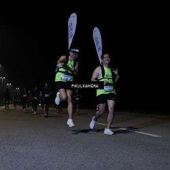 Runner Photo 7516810