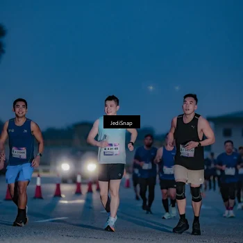 Runner Photo 7516815