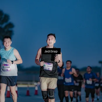 Runner Photo 7516835