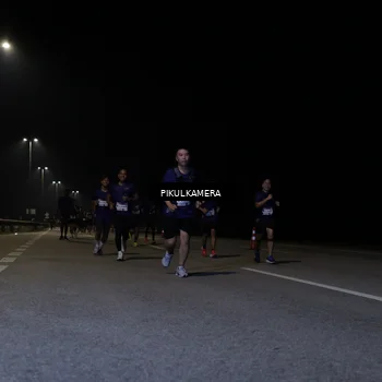 Runner Photo 7516839