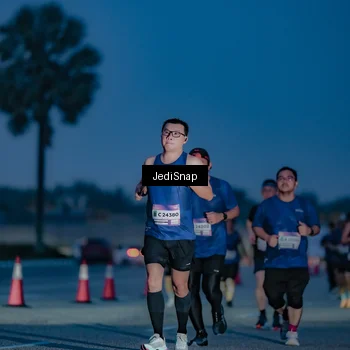 Runner Photo 7516843