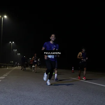 Runner Photo 7516862