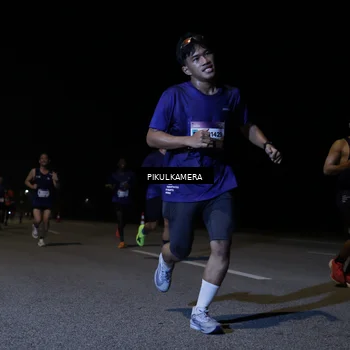 Runner Photo 7516865
