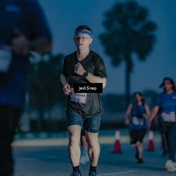 Runner Photo 7516868