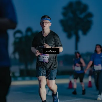 Runner Photo 7516869