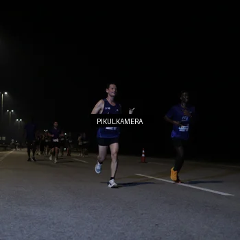 Runner Photo 7516872