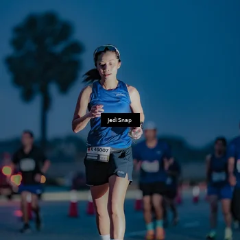 Runner Photo 7516884