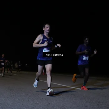 Runner Photo 7516889