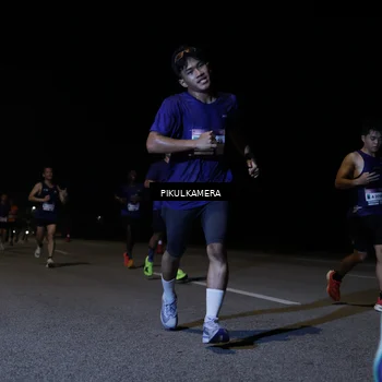 Runner Photo 7516890
